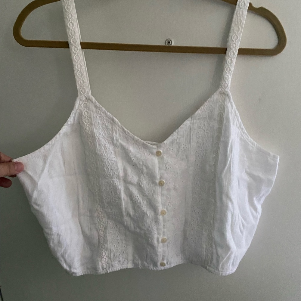 American Eagle crop top